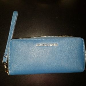 Michael Kors wristlet wallet